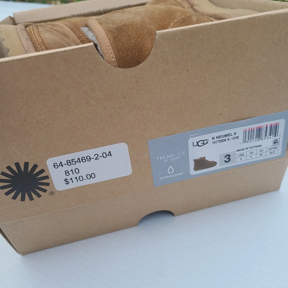 UGG Neumal kids chestnut fur lined chukka boots